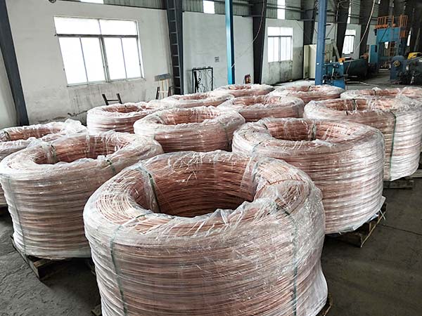 禪誠電纜銅桿原材料區(qū) 禪誠電纜銅桿原材料區(qū)