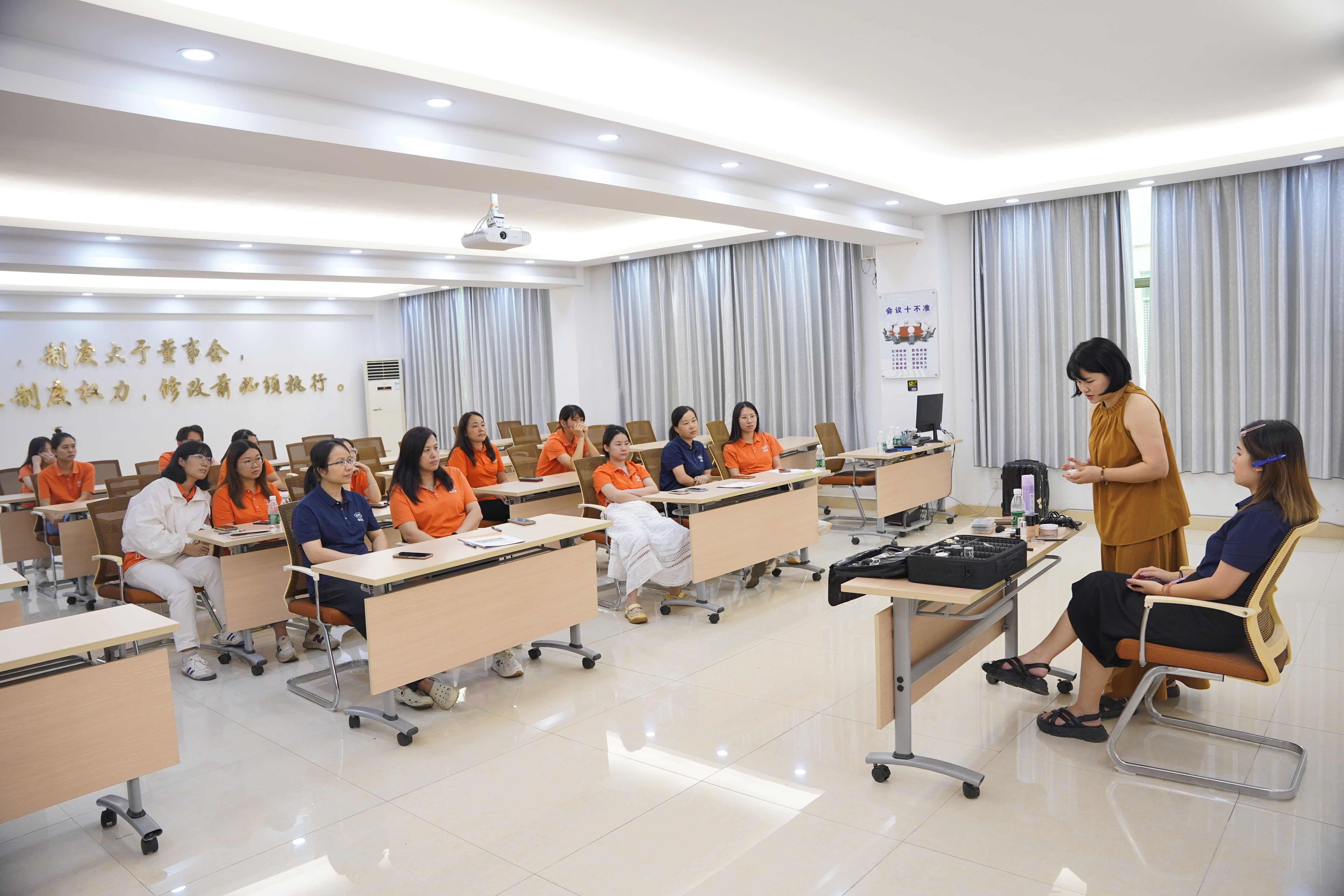 _DSC3012(1) _DSC3012(1)